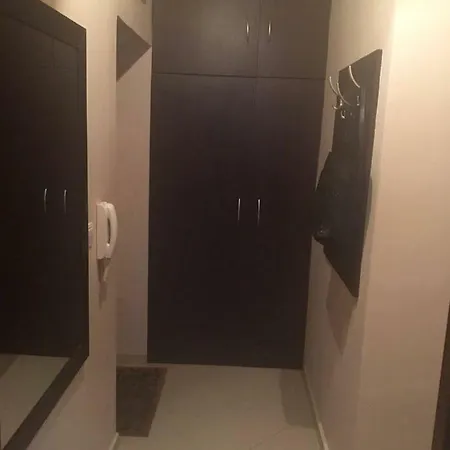 Апартамент Его بلوفديف